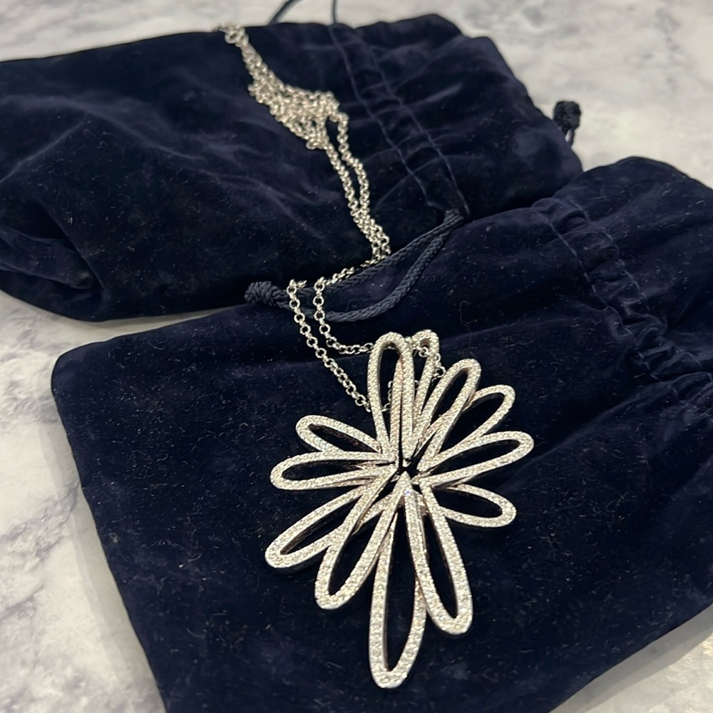 Swarovski starburst necklace